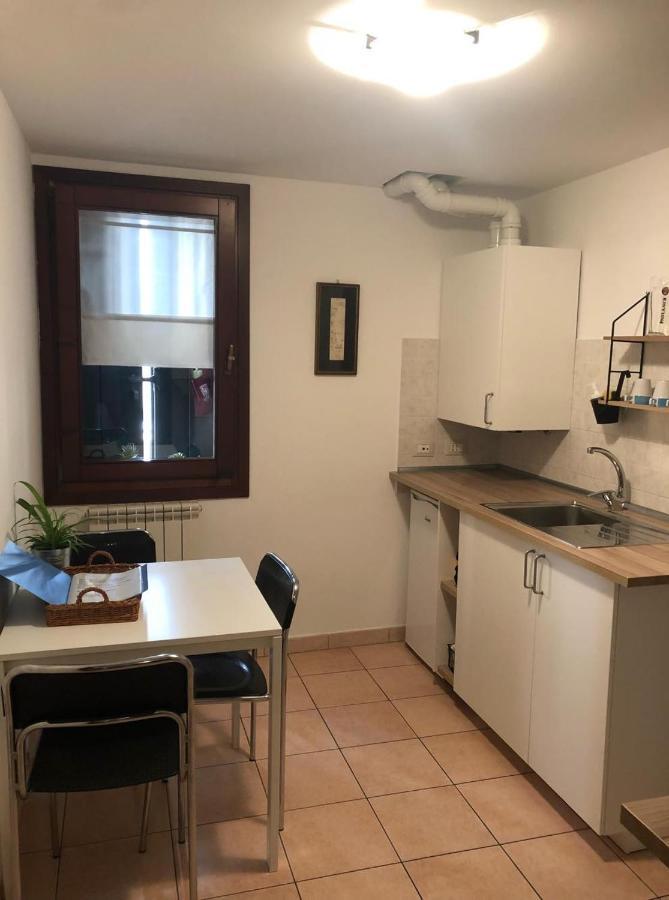 Casa Vacanze Giorgetta 2-3 Piano 키오자 외부 사진