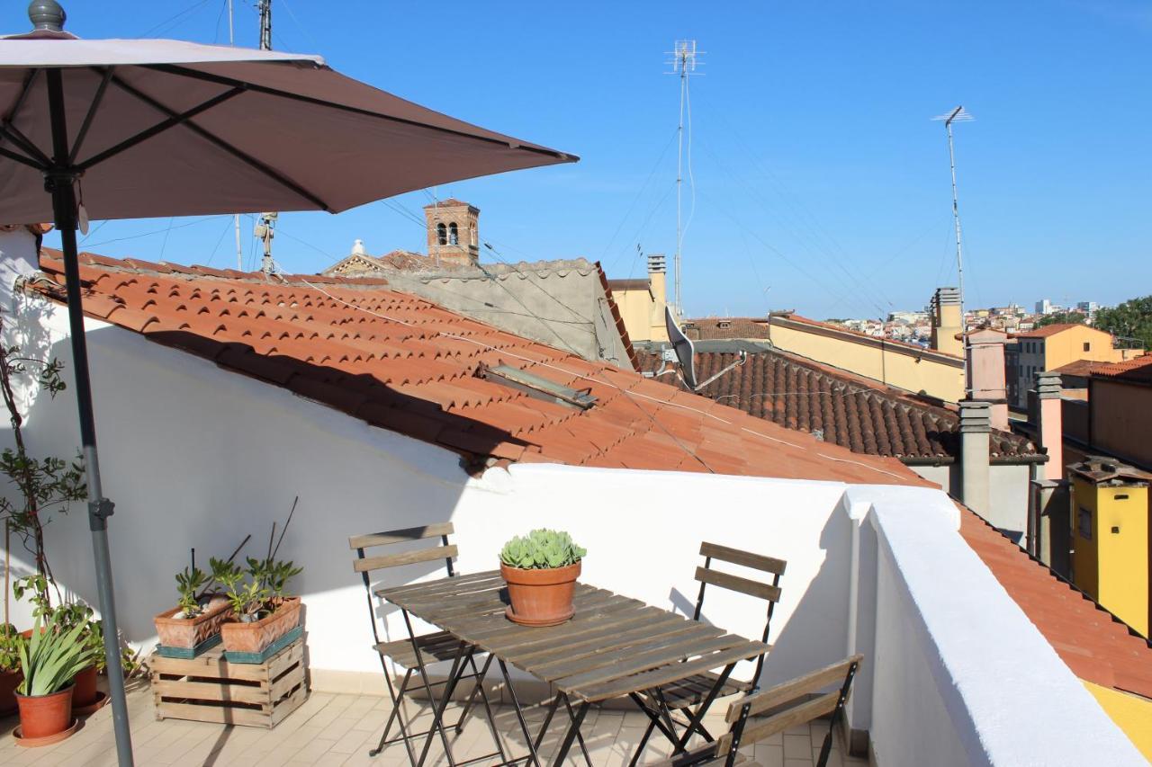 Casa Vacanze Giorgetta 2-3 Piano 키오자 외부 사진
